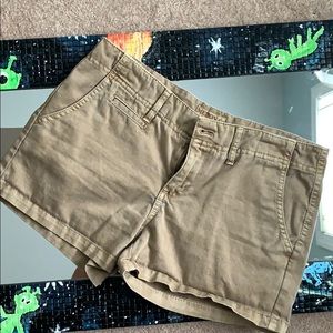 KHAKI SHORTS